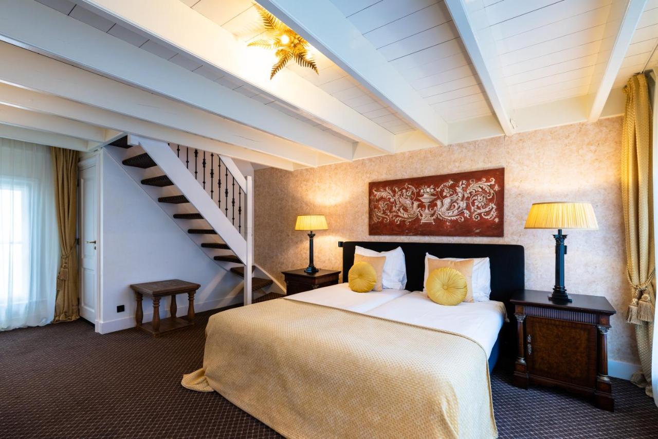 Grand Boutique Hotel-Restaurant Huis Vermeer Deventer Room photo