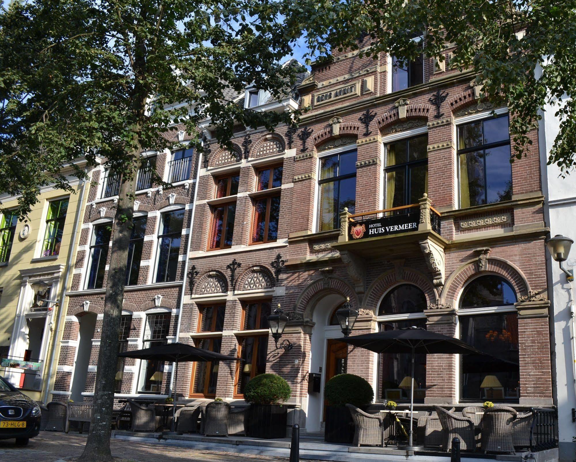 Grand Boutique Hotel-Restaurant Huis Vermeer Deventer Exterior photo